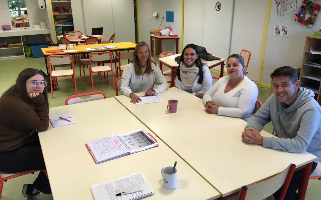 [AEPA] RENCONTRE DE L EQUIPE DE L ESPACE JEUNES DE NIEUL LE DOLENT