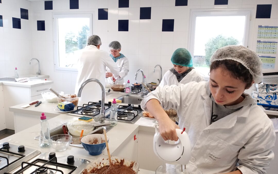 [3EME B] TECHNIQUES CULINAIRES – PREPARATION DE L&rsquo;AG 